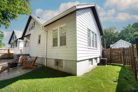 Exterior - 4117 Maple Dr, Cincinnati, OH 45209 photo 6 of 6