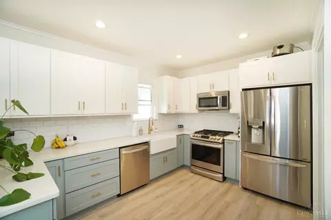 Kitchen - 4117 Maple Dr, Cincinnati, OH 45209 photo 1 of 3