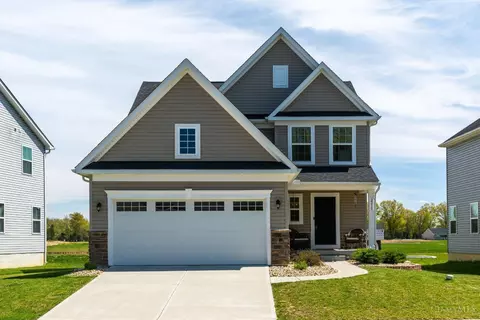 2210 Streamside Dr, Batavia, OH 45103