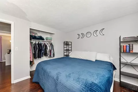 4180 Edinburgh Dr, Cincinnati, OH 45245 photo 14