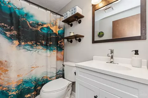 4180 Edinburgh Dr, Cincinnati, OH 45245 photo 18