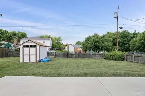 4180 Edinburgh Dr, Cincinnati, OH 45245 photo 31