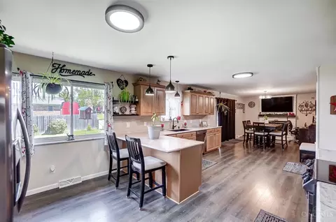Kitchen - 1954 Fallbrook Ln, Cincinnati, OH 45240 photo 3 of 5