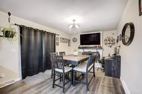 Dining - 1954 Fallbrook Ln, Cincinnati, OH 45240 photo 1 of 2