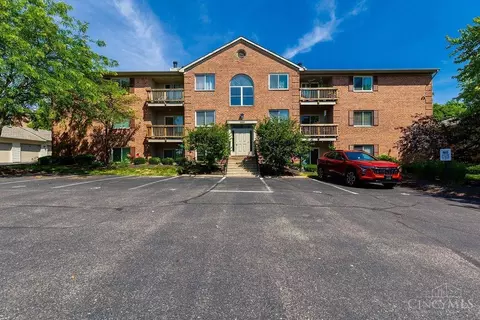 1630 Gelhot Dr #11, Fairfield, OH 45014