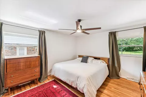 Bedroom - 1010 Timber Trl, Cincinnati, OH 45224 photo 1 of 5
