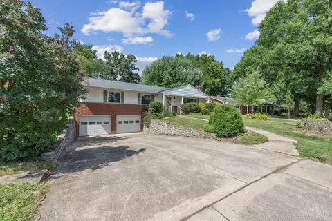 Exterior - 1010 Timber Trl, Cincinnati, OH 45224 photo 2 of 5