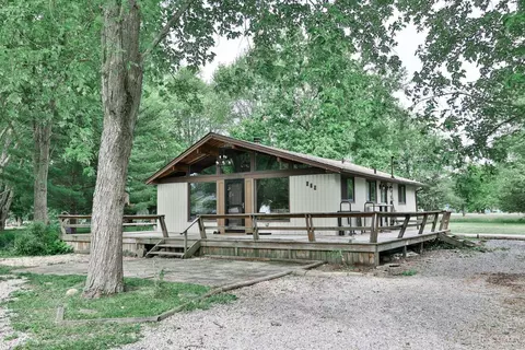 629 Manheim Dr, Fayetteville, OH 45118