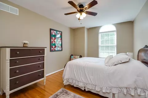 Bedroom - 2721 Christopher Ln, Batavia, OH 45103 photo 4 of 9