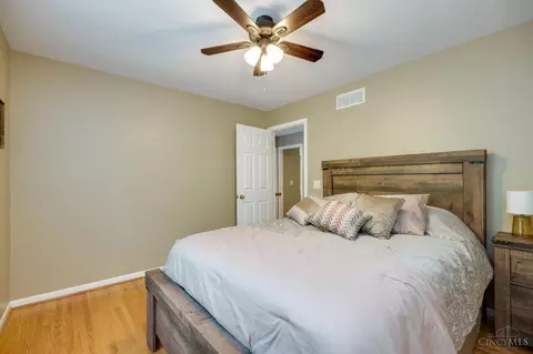 Bedroom - 2721 Christopher Ln, Batavia, OH 45103 photo 9 of 9