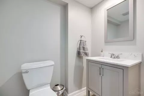 Bath - 2721 Christopher Ln, Batavia, OH 45103 photo 5 of 5