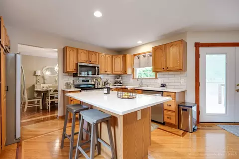 Kitchen - 2721 Christopher Ln, Batavia, OH 45103 photo 2 of 4