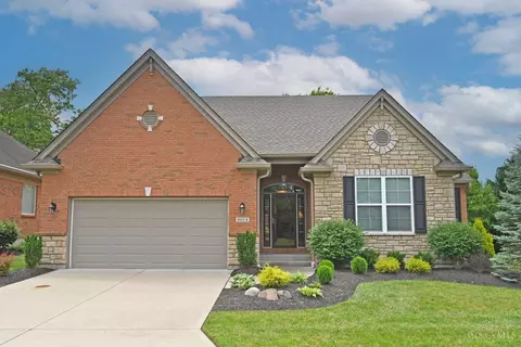 8014 Stonegate Dr, Cincinnati, OH 45255