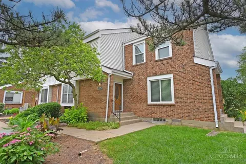 4102 Independence Dr, Cincinnati, OH 45255
