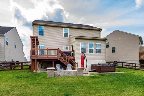 Exterior - 9608 Kettering Ct, Harrison, OH 45030 photo 4 of 10