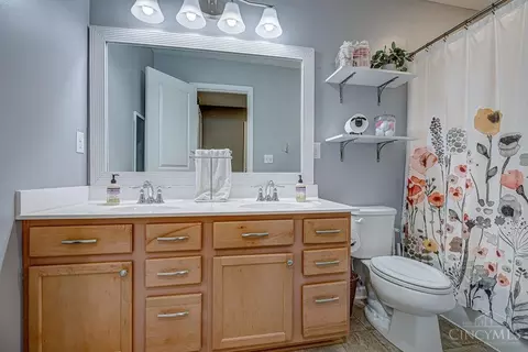 Bath - 9608 Kettering Ct, Harrison, OH 45030 photo 1 of 3