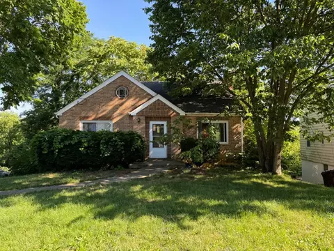 448 Samoht Ridge Rd, Cincinnati, OH 45238