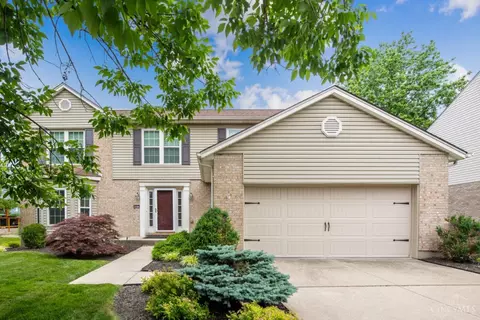 9881 Country Hill Ct, Mason, OH 45040