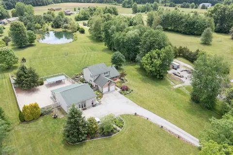 7472 Starkey Clevenger Rd, Blanchester, OH 45107
