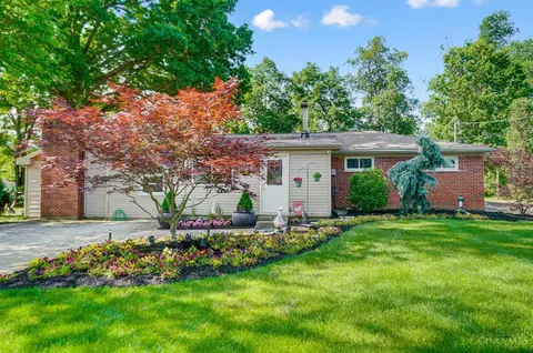 9427 Winding Ln, Loveland, OH 45140