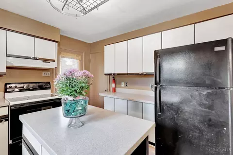 2040 Ebenezer Rd, Cincinnati, OH 45233 photo 17