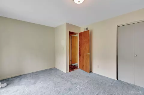 2040 Ebenezer Rd, Cincinnati, OH 45233 photo 33