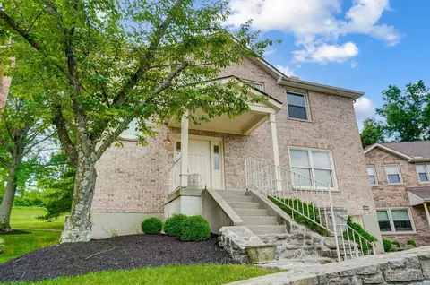 3184 Lakepointe Ct #28, Cincinnati, OH 45248