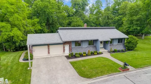 1221 Warren Dr, Wilmington, OH 45177