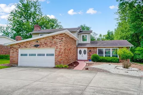 7817 Ayerdayl Ln, Cincinnati, OH 45255