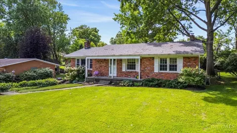 Exterior - 1069 Newcastle Dr, Cincinnati, OH 45231 photo 3 of 9