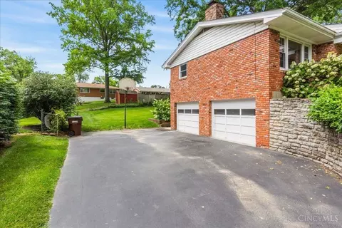 Exterior - 1069 Newcastle Dr, Cincinnati, OH 45231 photo 8 of 9