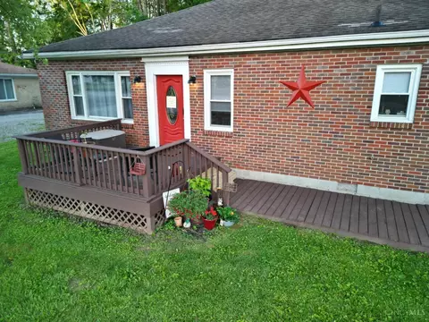 345 Fifth St, Williamsburg, OH 45176 photo 2