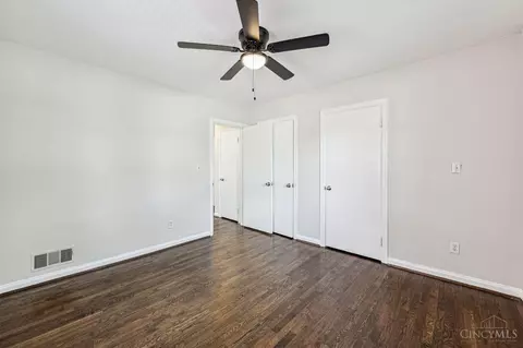 Bedroom - 5596 Samver Rd, Cincinnati, OH 45239 photo 5 of 6