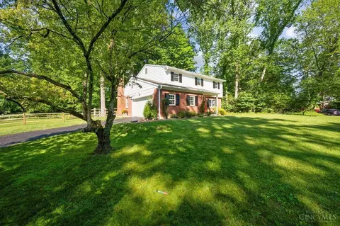 1837 Pheasant Hills Dr, Loveland, OH 45140
