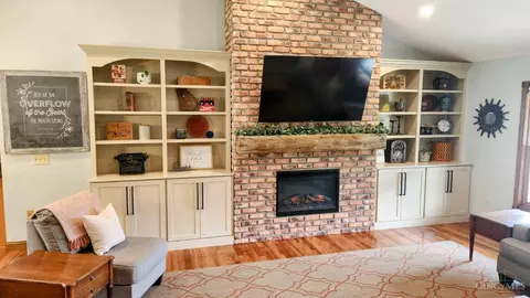 Living - 108 Point Pl, Mount Orab, OH 45154 photo 1 of 3