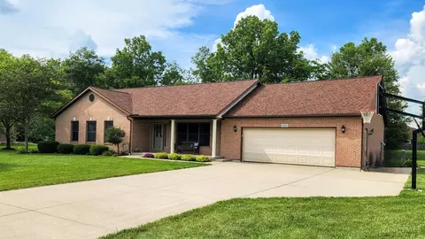 108 Point Pl, Mount Orab, OH 45154