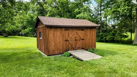 Exterior - 108 Point Pl, Mount Orab, OH 45154 photo 5 of 5