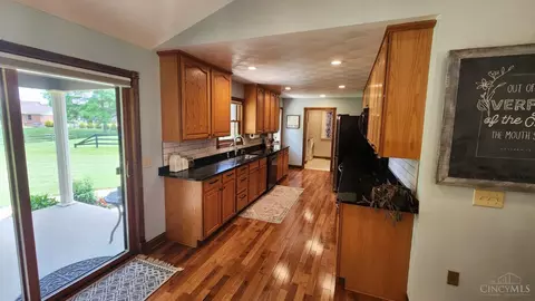 Entry Way - 108 Point Pl, Mount Orab, OH 45154 photo 1 of 2