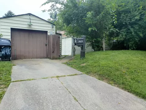 Exterior - 1702 Gilsey Ave, Cincinnati, OH 45205 photo 4 of 4