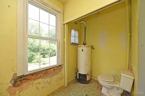 Bath - 3265 Epworth, Cincinnati, OH 45211 photo 4 of 4