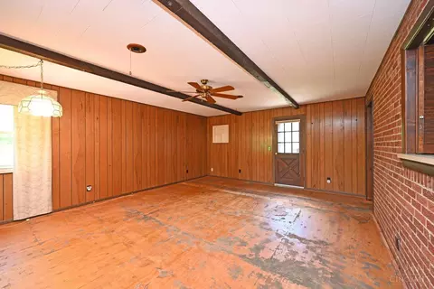 Living - 2286 Deblin Dr, Cincinnati, OH 45239 photo 5 of 5