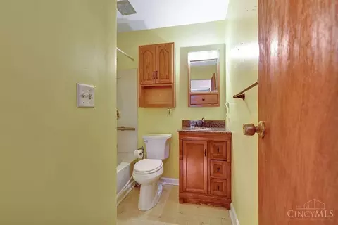 12073 Westerly Dr, Cincinnati, OH 45231 photo 13
