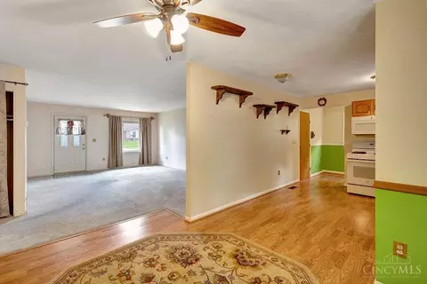 12073 Westerly Dr, Cincinnati, OH 45231 photo 5