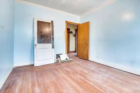 Bedroom - 552 Carplin Pl, Cincinnati, OH 45229 photo 2 of 4