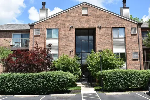 5977 Meadowcreek Dr #7, Milford, OH 45150
