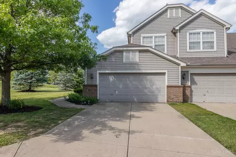1230 Villa Parke Dr, Amelia, OH 45102