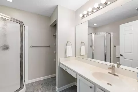 Bath - 3357 Ravine Pl, Maineville, OH 45039 photo 1 of 1