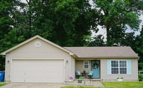 2046 Sunset View Ln, Amelia, OH 45102