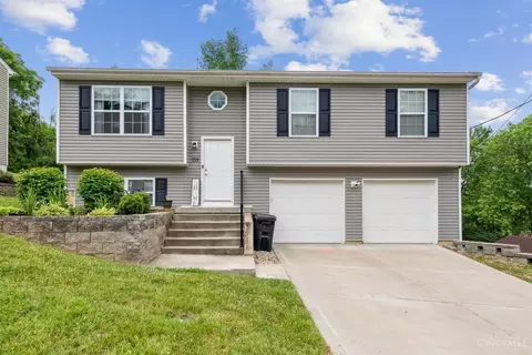109 Scott St, Cleves, OH 45002