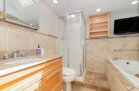 1 Foxhall #3, Cincinnati, OH 45219 photo 9